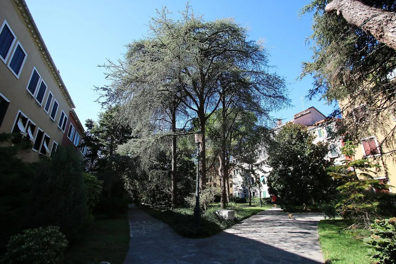Canalview Giudecca Venice Apartment